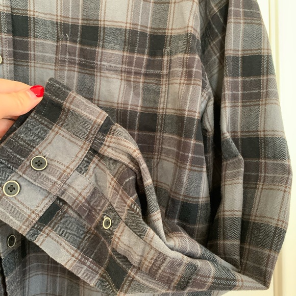 Weatherproof button up flannel - Picture 3 of 5